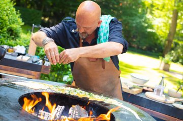 OFYR Grill Feuerplatte Island Corten 85 Keramik Dunkelgrau