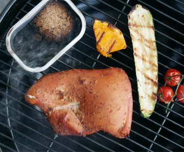Outdoorchef Räucherbox mit Räucherspänen Wald und Wiesen Aroma