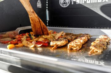 Petromax Plancha Grill Set: Gastisch GE90 inkl. Plancha Grillplatte