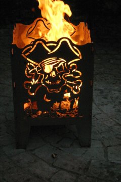SvenskaV Feuerkorb Pirat L