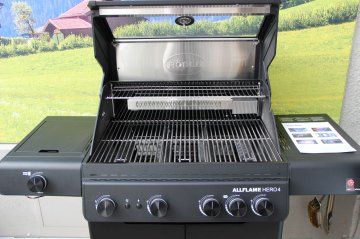 Rösle Gasgrill ALLFLAME Hero 4 - GRILLFÜRST EDITION mit Edelstahlrosten - inkl. Abdeckhaube
