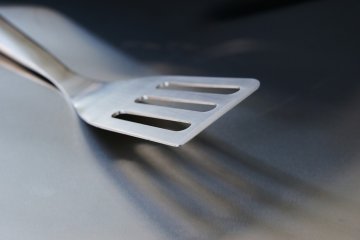 Outdoorchef Grillwender aus Edelstahl - Länge 44 cm