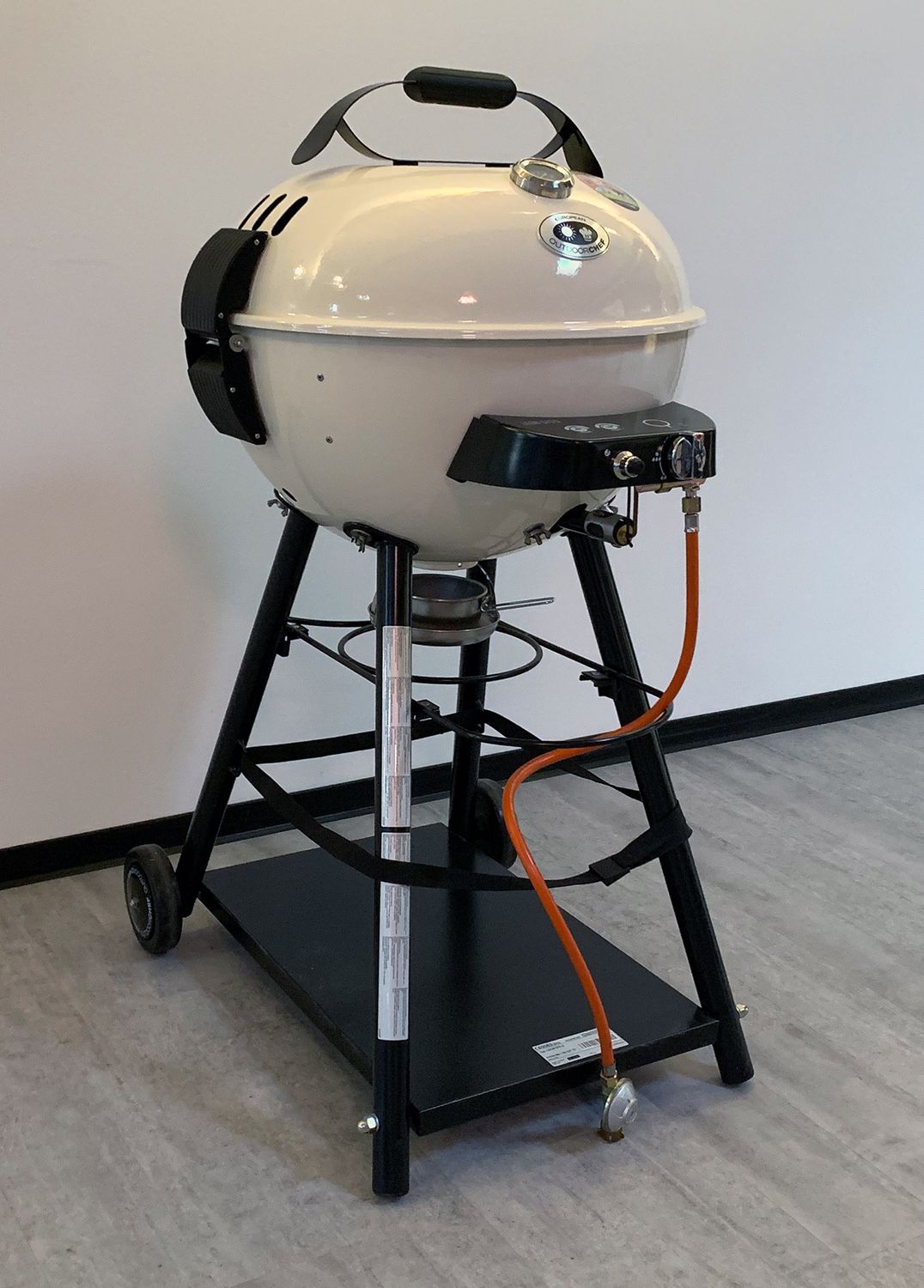 készpénz Visszavonul Foglalkozni vele gril outdoorchef leon 570 törés torony talaj