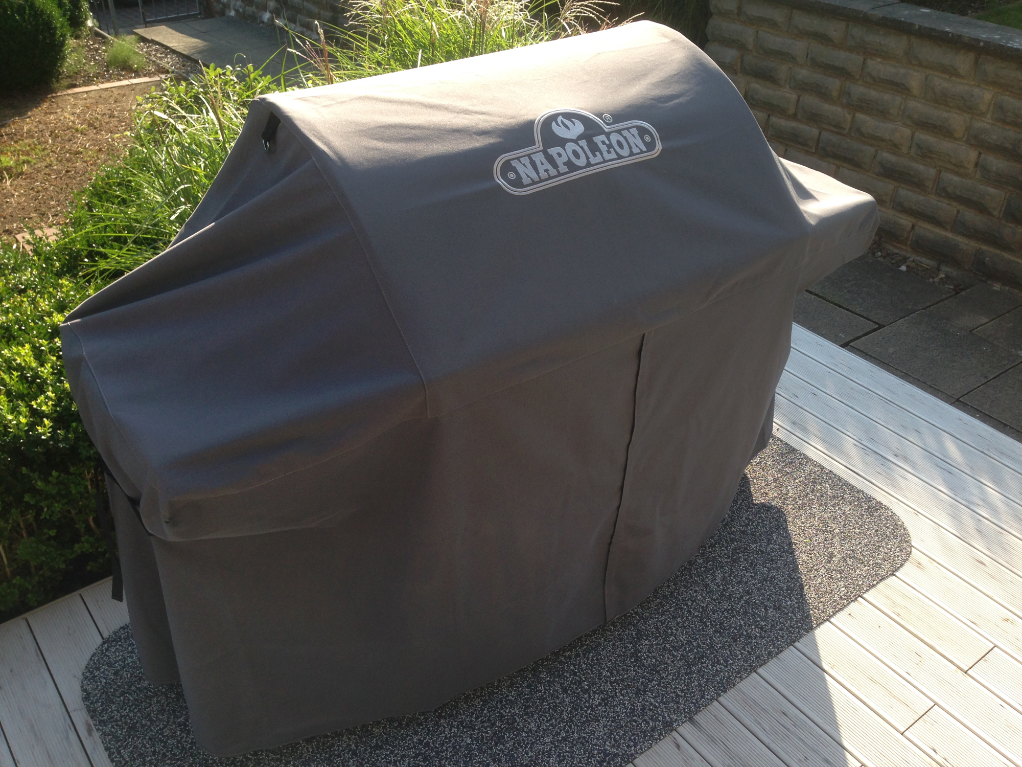 Universal-Grillabdeckung  136x64x116cm  für Gasgrill 12 Stichsägeblätter 
